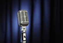 Aprender a decir adiós con la misma pasión con la que se enciende el micrófono