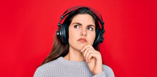 Entre la voz entrenada y la voz viral: ¿Qué valor tiene hoy ser locutor?