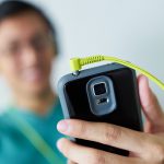 ¿Por qué los smartphones dejaron de incluir AM/FM? 5 claves detrás de su desaparición