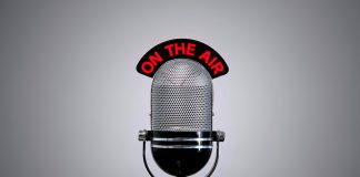 La diferencia entre cumplir al aire y conectar con la audiencia