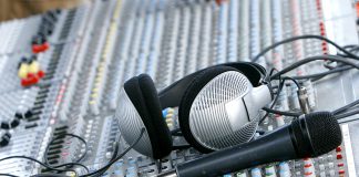 Del aire a lo digital: AM/FM frente al cambio de hábitos musicales