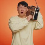 IA avanza, pero la radio conserva su mayor fortaleza: La conexión real