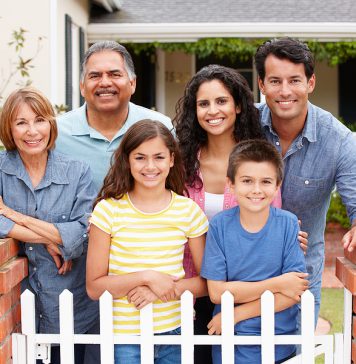 Latinos biculturales: Un motor de crecimiento social y económico