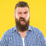 7 Acciones para desarrollar simpatía ante el micrófono