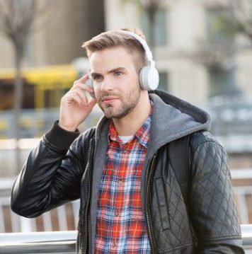 Los 20 Podcasts más escuchados en Latinoamérica / enero 2026