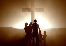 Pew: Una de cada cuatro emisoras en EE. UU., tiene enfoque religioso