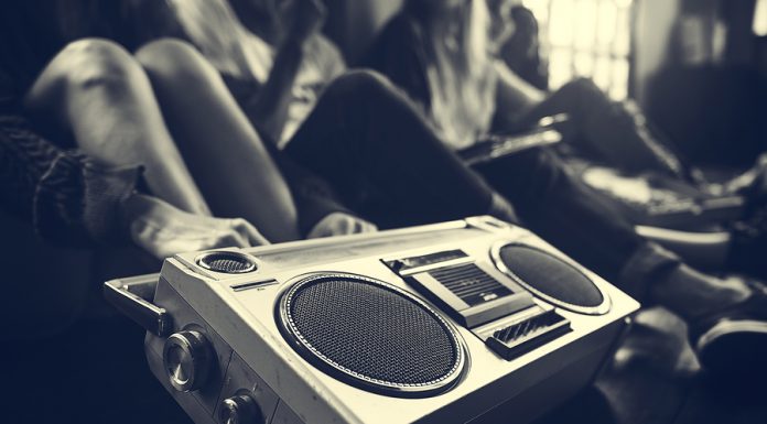 Consulta sobre radio comunitaria: financiamiento y acompañamiento como saldo