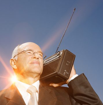 La radio nos llevó a la luna