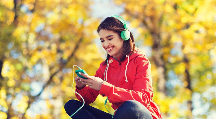 Más podcasts, menos noticias: Así consume contenido la nueva generación