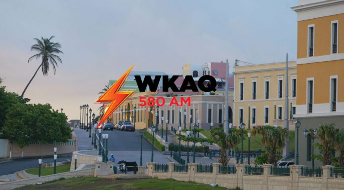 WKAQ 580 AM, la emisora hispana de AM con más audiencia acumulada en EE. UU.