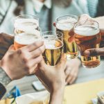 94 % de los que celebran las festividades planean hacer compras
