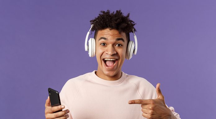 ¿Qué espera hoy una persona cuando prende la radio?
