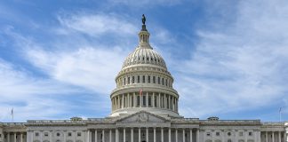 Senado de EE. UU. impulsa ley para combatir clones de voz creados con IA