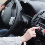 Estudio: Automovilistas siguen prefiriendo la radio sobre la música Streaming