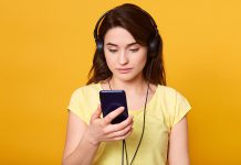 Grupos radiofónicos hispanos en EE. UU. más escuchados online / junio 2026