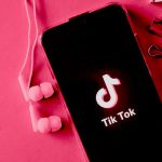 ¿Por qué algunas canciones funcionan en TikTok pero no en la radio?
