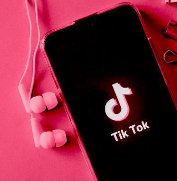 ¿Por qué algunas canciones funcionan en TikTok pero no en la radio?
