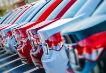 Concesionarios de autos aumentan inversión publicitaria pese a caída en ventas