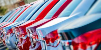 Concesionarios de autos aumentan inversión publicitaria pese a caída en ventas