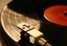 ¿Por qué los discos giran a 33, 45 y 78 RPM?
