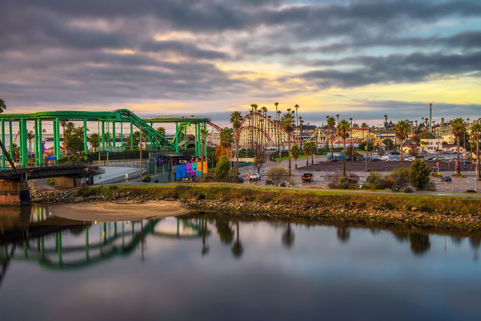Santa Cruz, California, Usa - January 6, 2018 : Sunrise Over The